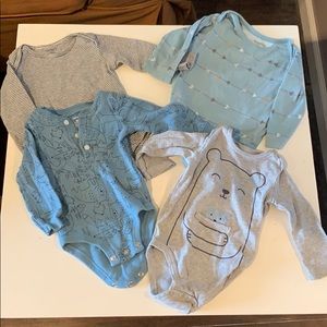 Set of 4 Longsleeve Bodysuits